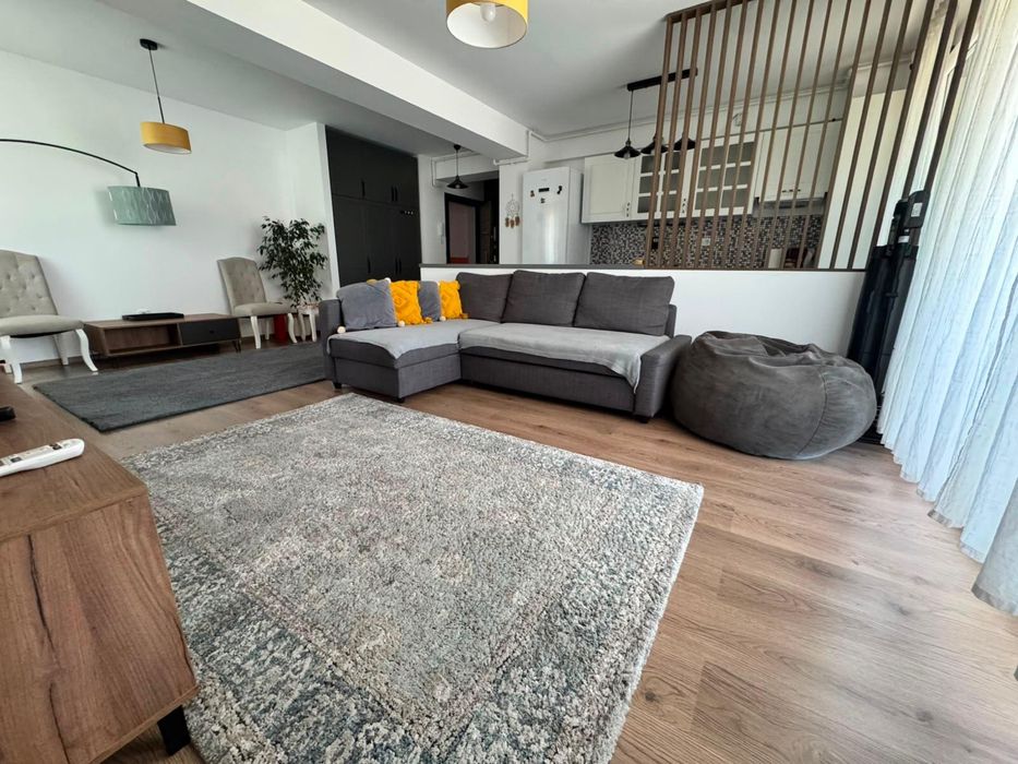 Proprietar, inchiriez apartament 2 cam