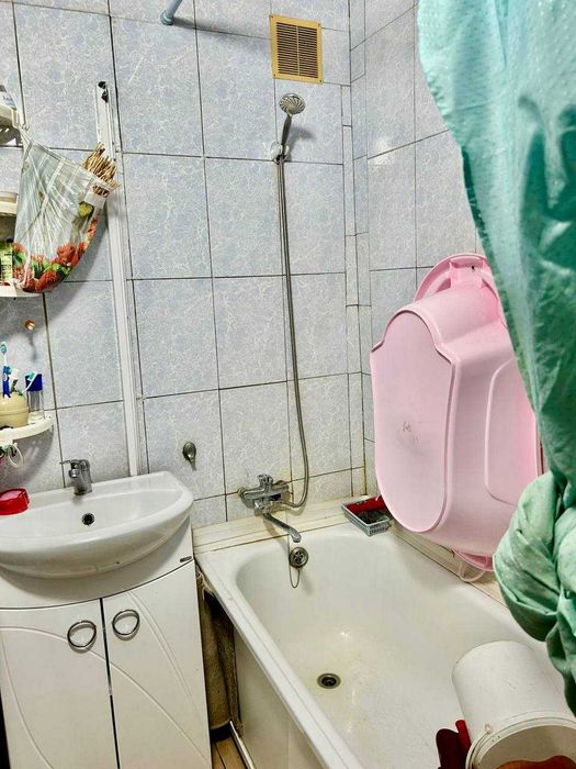 Продам 2 комнатную квартиру