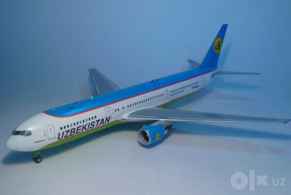 конструктор модель самолёта Boeing 767 клей в подарок!