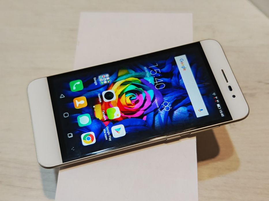 Лот от мобилни телефони