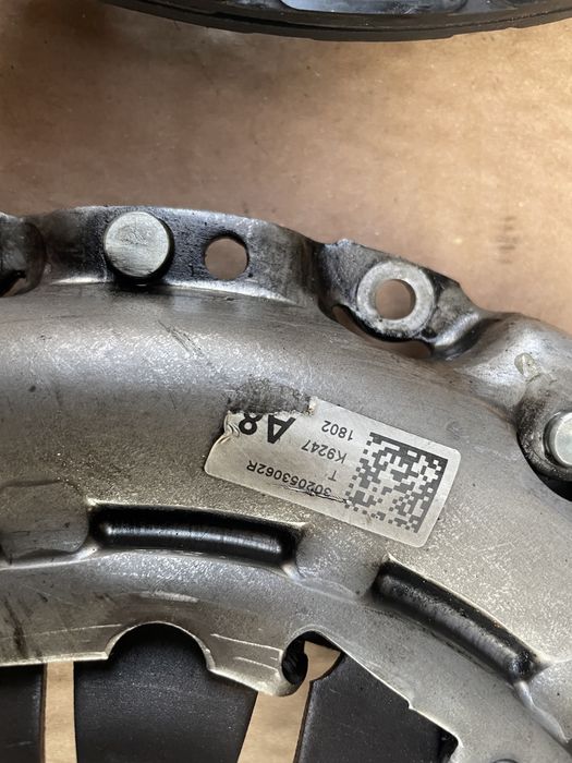 Vand placa ambreiaj si disc pt Dacia Duster 1.3 tce 2018/2022