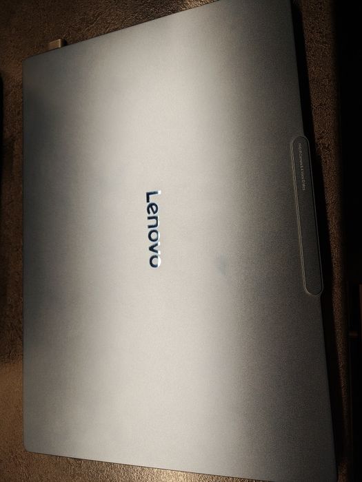 Laptop Lenovo Yoga Slim 7 - 1 T- Snapdragon XElite