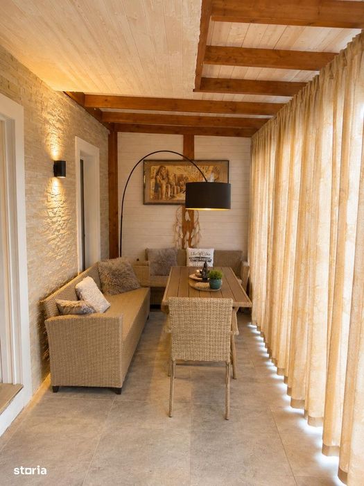 Vilă tip duplex de închiriat în Cosmopolis