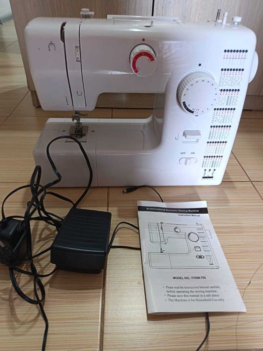 Мултифункционална шевна машина FHSM-705 с аксесоари и кутия