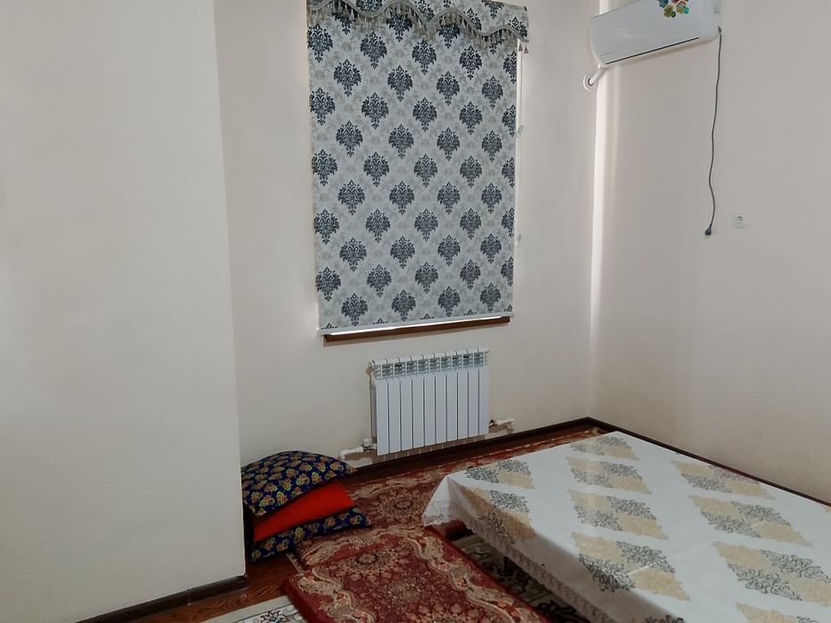 Ойналари решётка.