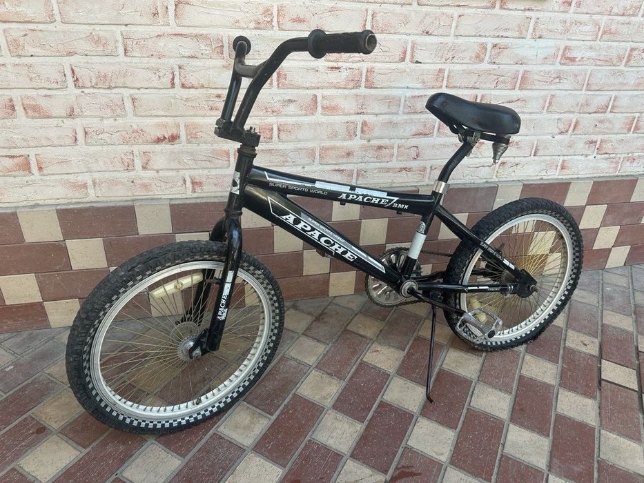 BMX продается велосипед.