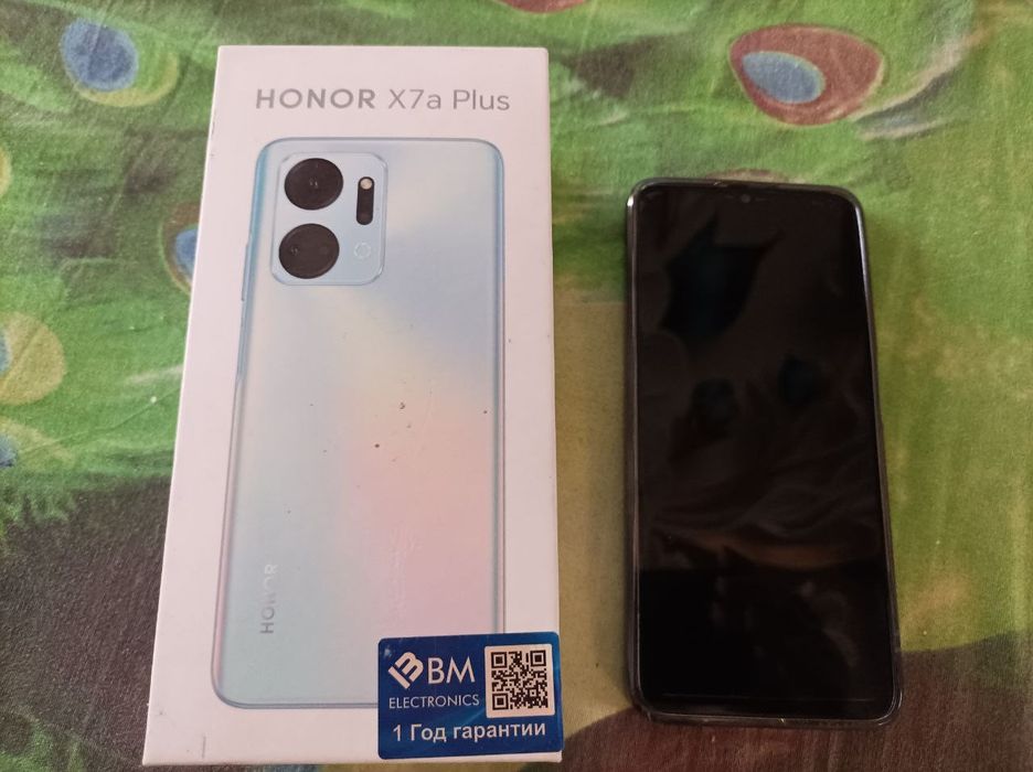 Продаётся телефон Хонор х7а+