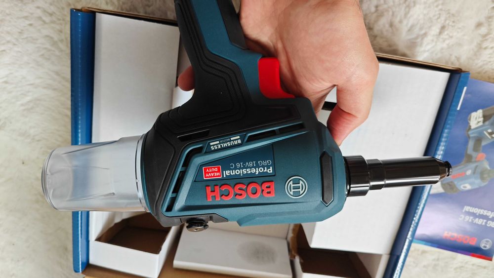 Акумулаторен пистолет за поп нитове Bosch GRG 18V 16 C