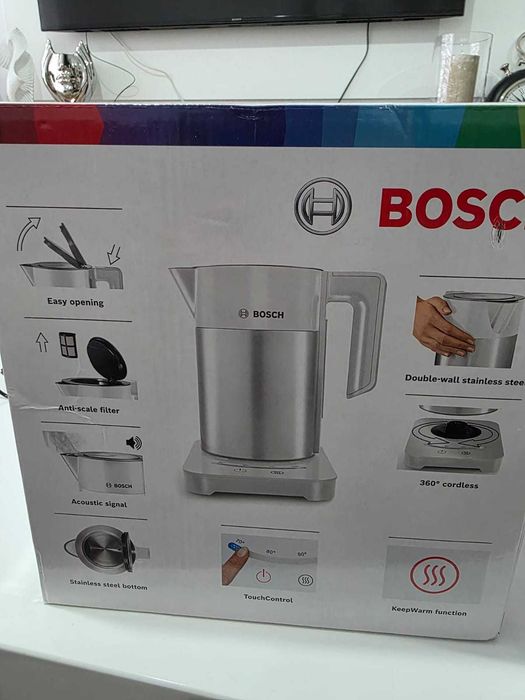 BOSCH Toaster si Fierbator de apa culoarea alba noi in cutie