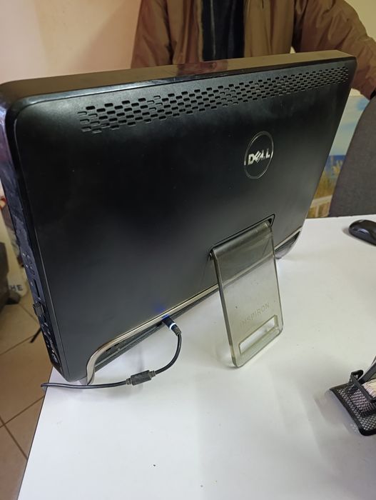Dell Inspiron One – All-in-One компютър + клавиатура
Продавам Dell Ins