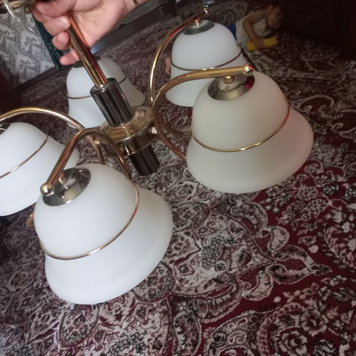 Lustre sotiladi 5ta plafonlik