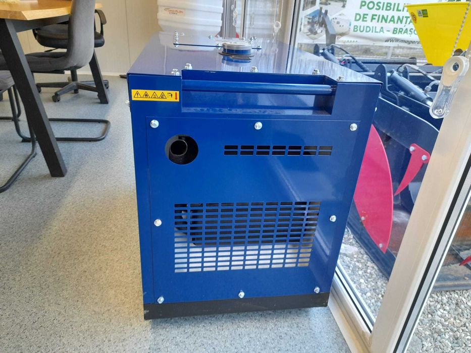 Generator Ford - 7,9 KVA , Silentios , cu AVR (Nou) + Video