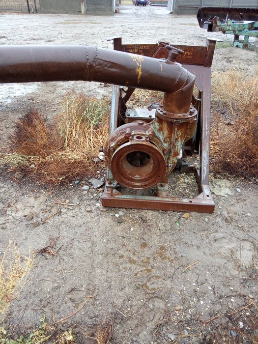 Насос водиной 2штук