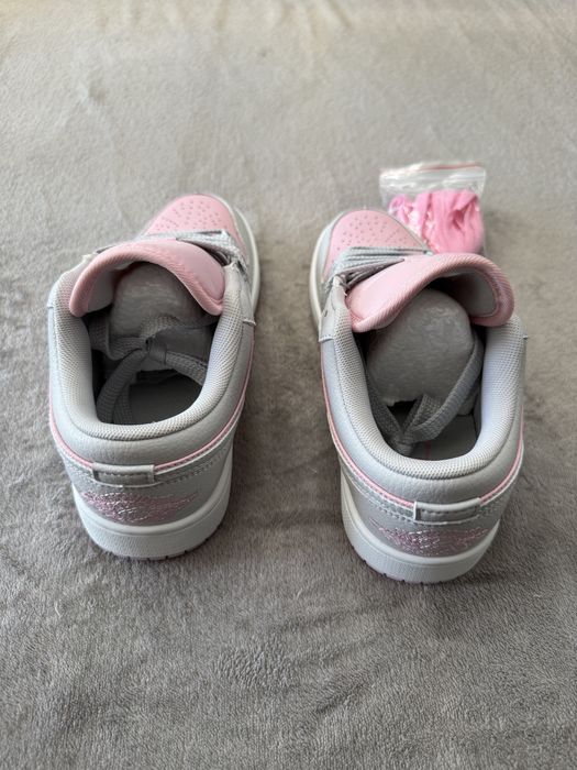 Nike Air Jordan low 37 noi new