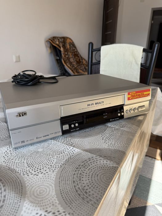 Видеопроигрыватель JVC 15000 тенге