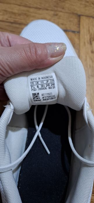 Adidasi adidas marimea 39