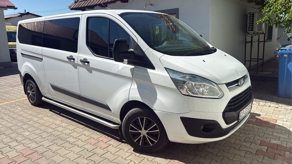 Închiriez Ford Transit Custom Euro 6 2018 – 8+1 locuri | 2.0 Diesel | Stare impecabilă