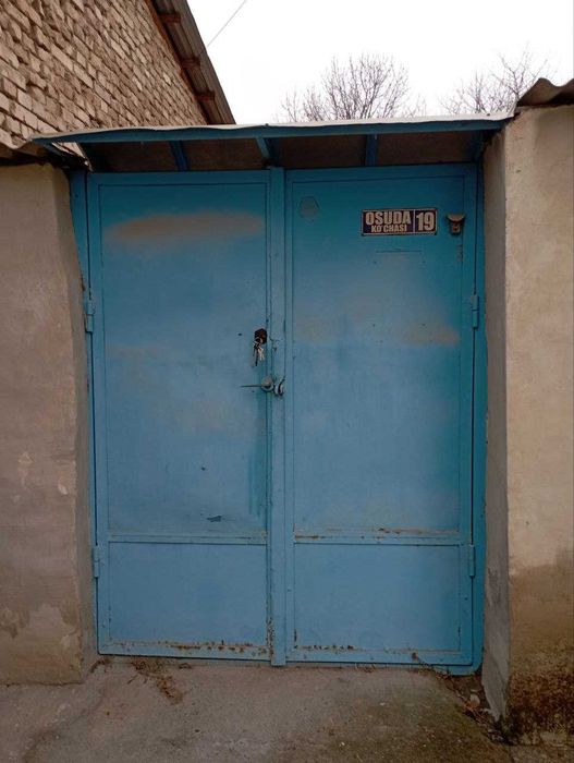 Продаю дом, 3 сотки, ор-р Сельхоз институт вдоль дороги, первая линия