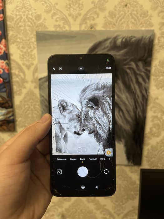 Смартфон Poco, рабочем состоянии