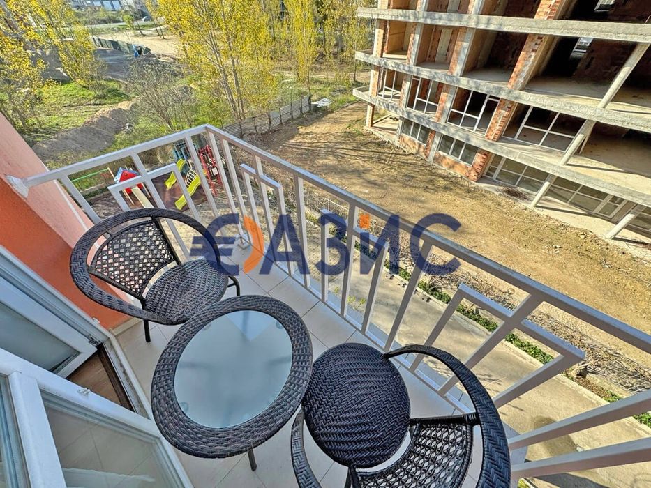 Продава се Двустаен апартамент в к.к. Слънчев бряг - 40 кв.м за 1563 €/кв.м - Снимка #12