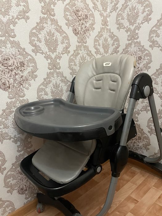 Продам стульчик для кормления