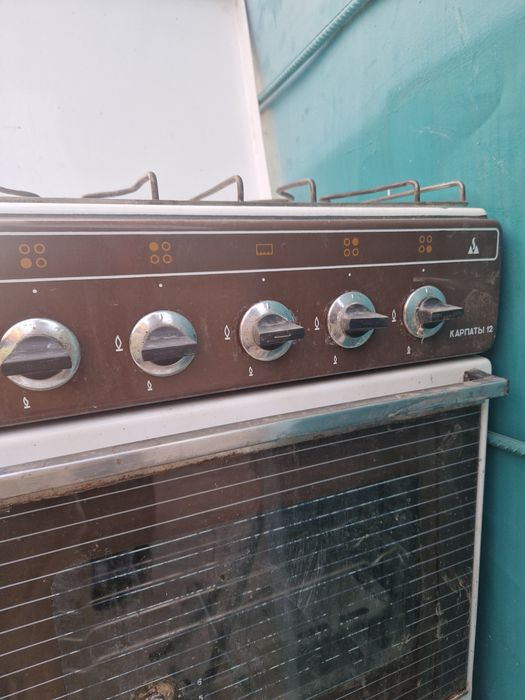 Продам советскую газовую плиту Карпаты 12