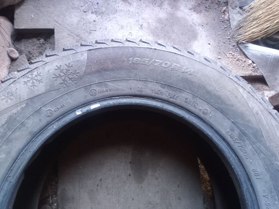 Резина на машину