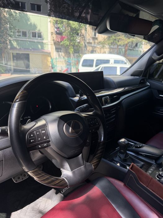 LEXUS 570 super sport