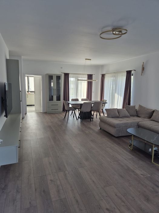 Casa de inchiriat