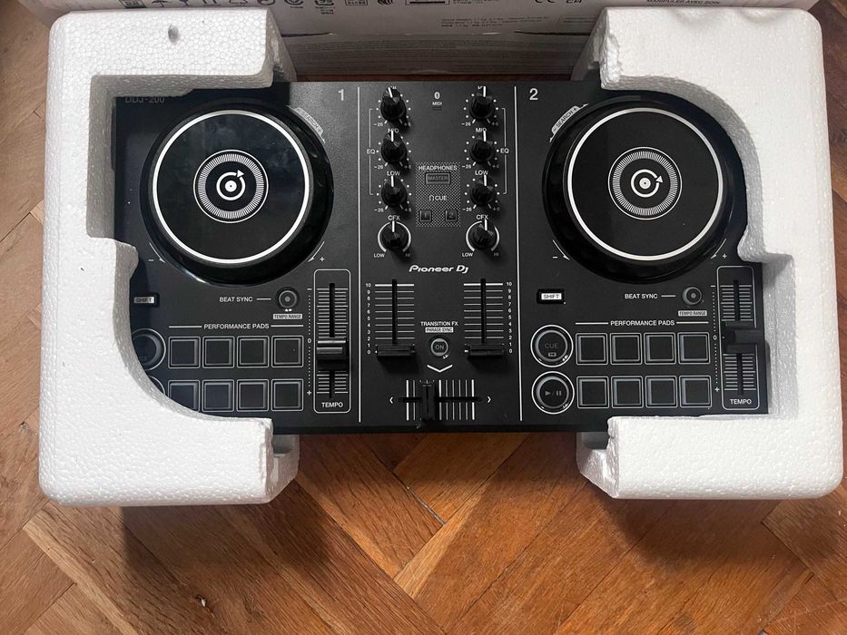 DDJ-200/DJ пулт/ Дж пулт