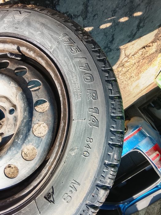 Cauciucuri de iarna pe 175/70/14R