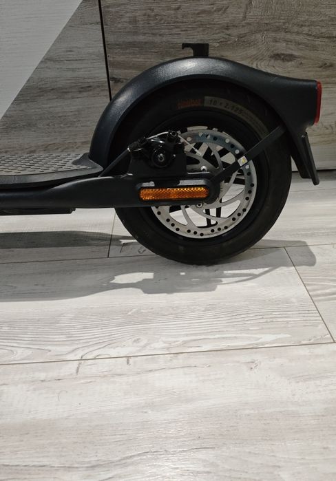 Електрическа тротинетка Segway-Ninebot F40 - В Отлично състояние