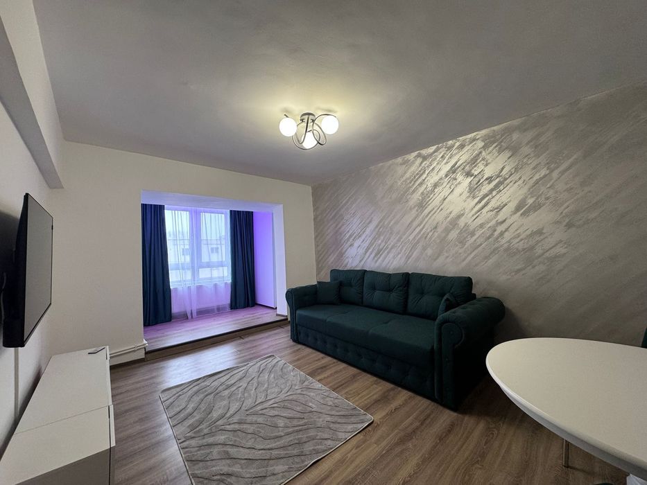 Închiriez apartament