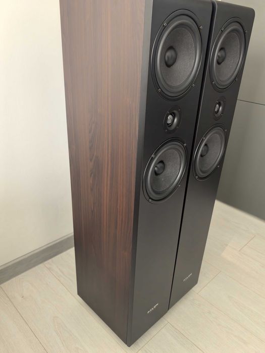 Boxe Pylon Audio Opal 23 – finisaj wenghe