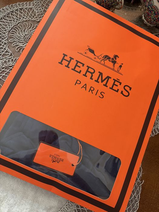 Esarfa unisex, Hermes