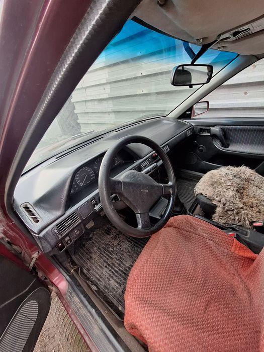 Продам мазду 323