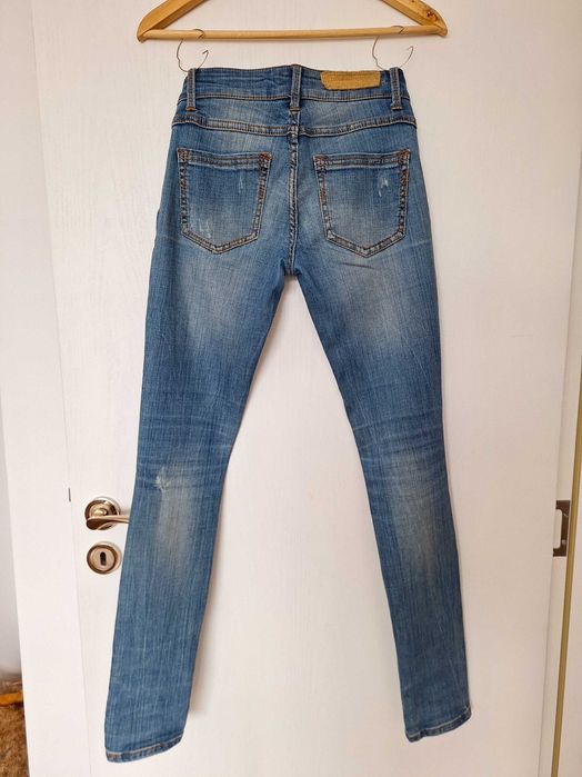 Дънки Stradivarius