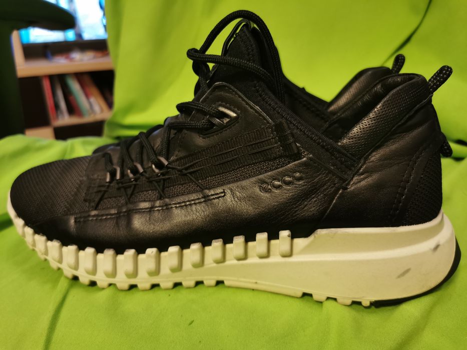 Adidasi Ecco 44 tommy lacoste huga boss polo gant gucci dolce aldo