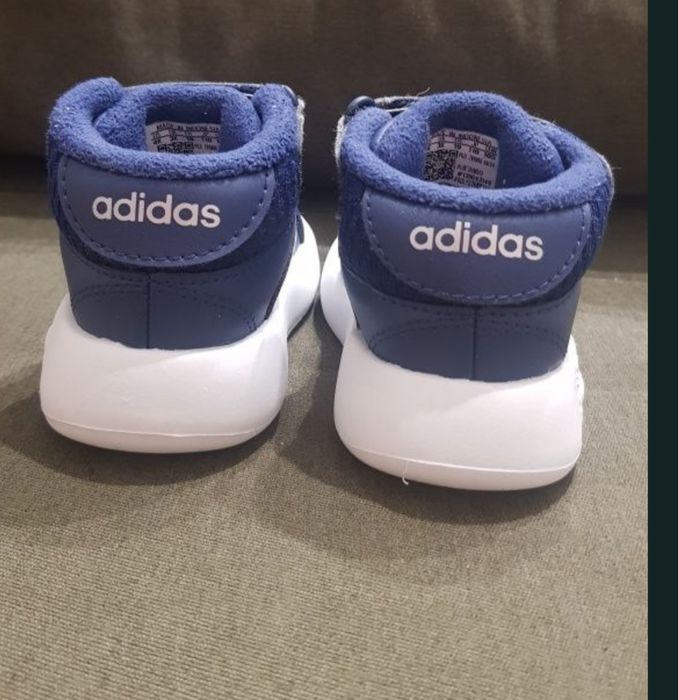 Adidași copii marime 19