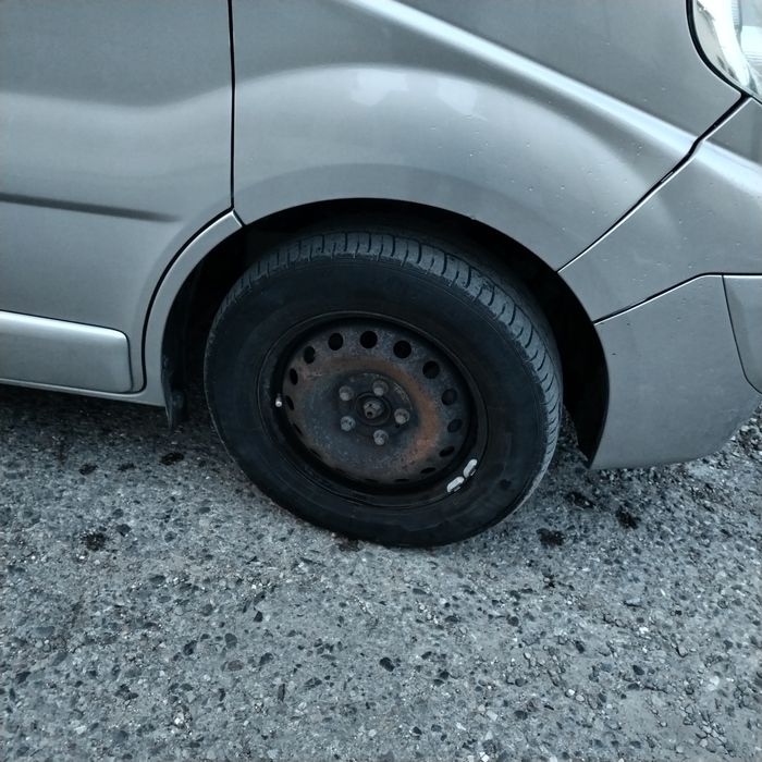 Opel vivaro 2.5 cdti