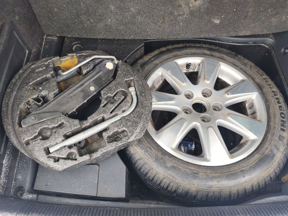 Dezmembrez Volkswagen Passat B6 2.0 tdi BMR 170 cp manual LC9X negru