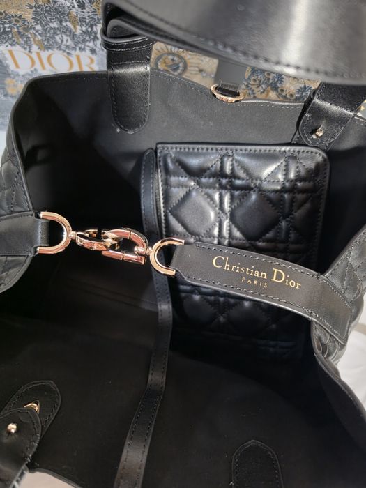 Налична чанта Dior Toujours Tote