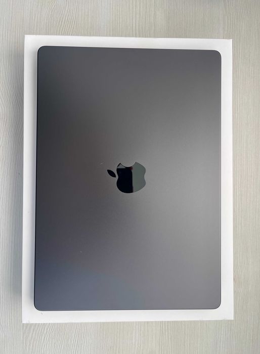 Macbook Pro M5 16GB Ram 512GB SSD - Istyle