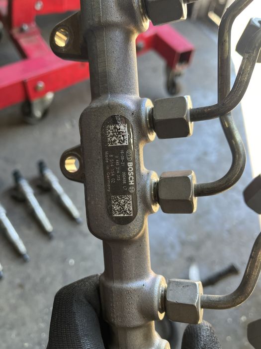 Помпа/дюзи/рейл бмв 2.0д 190 б47д20а ( pompa/diuzi/reil bmw 2.0d 190 )