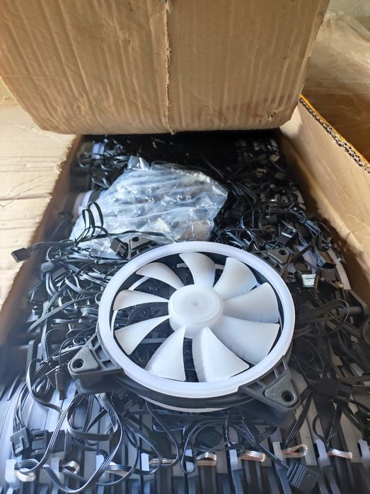 Кулер для компьютера 140 мм аргб подсветкой