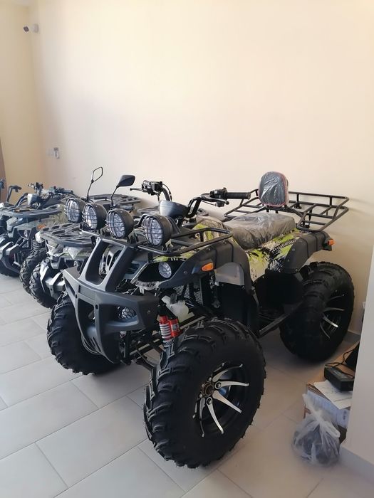 Бензиново АТV 250 cc GRIZZLY с двигател Shineray и водно охлаждане

Бе