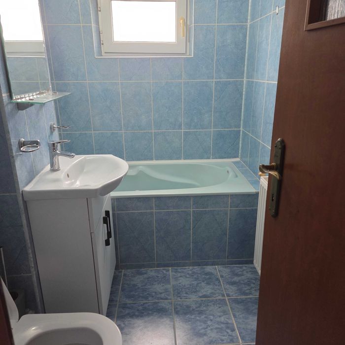 Apartament 3 camere de vânzare