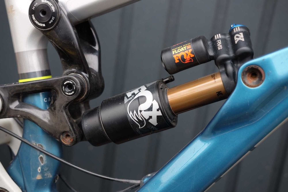 Ендуро байк Saracen Ariel LT 27.5' L карбон