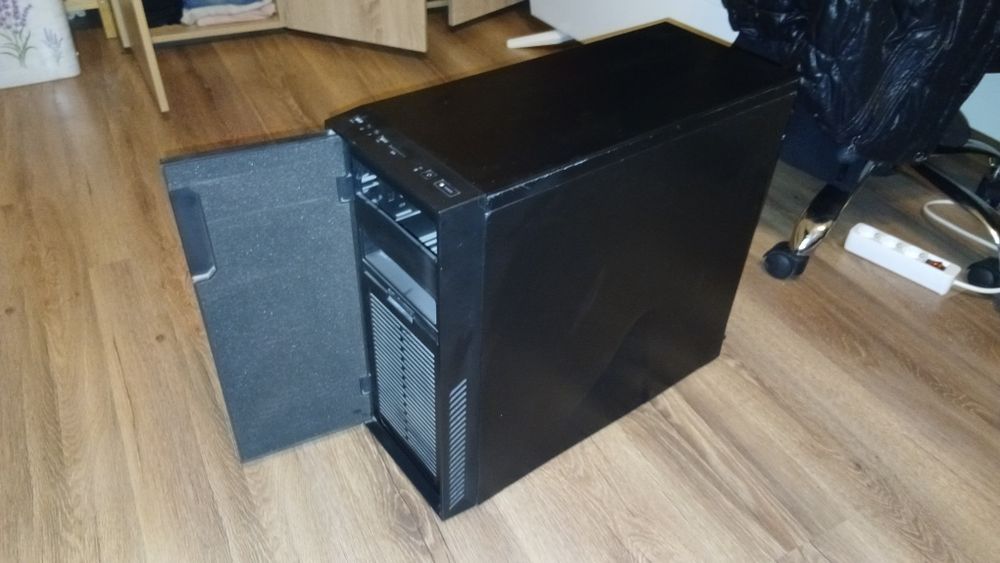 COOLER  MASTER - Кутия за настолен компютър