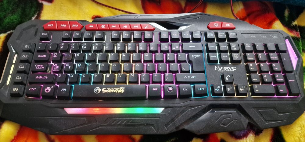 2 tastaturi cu led